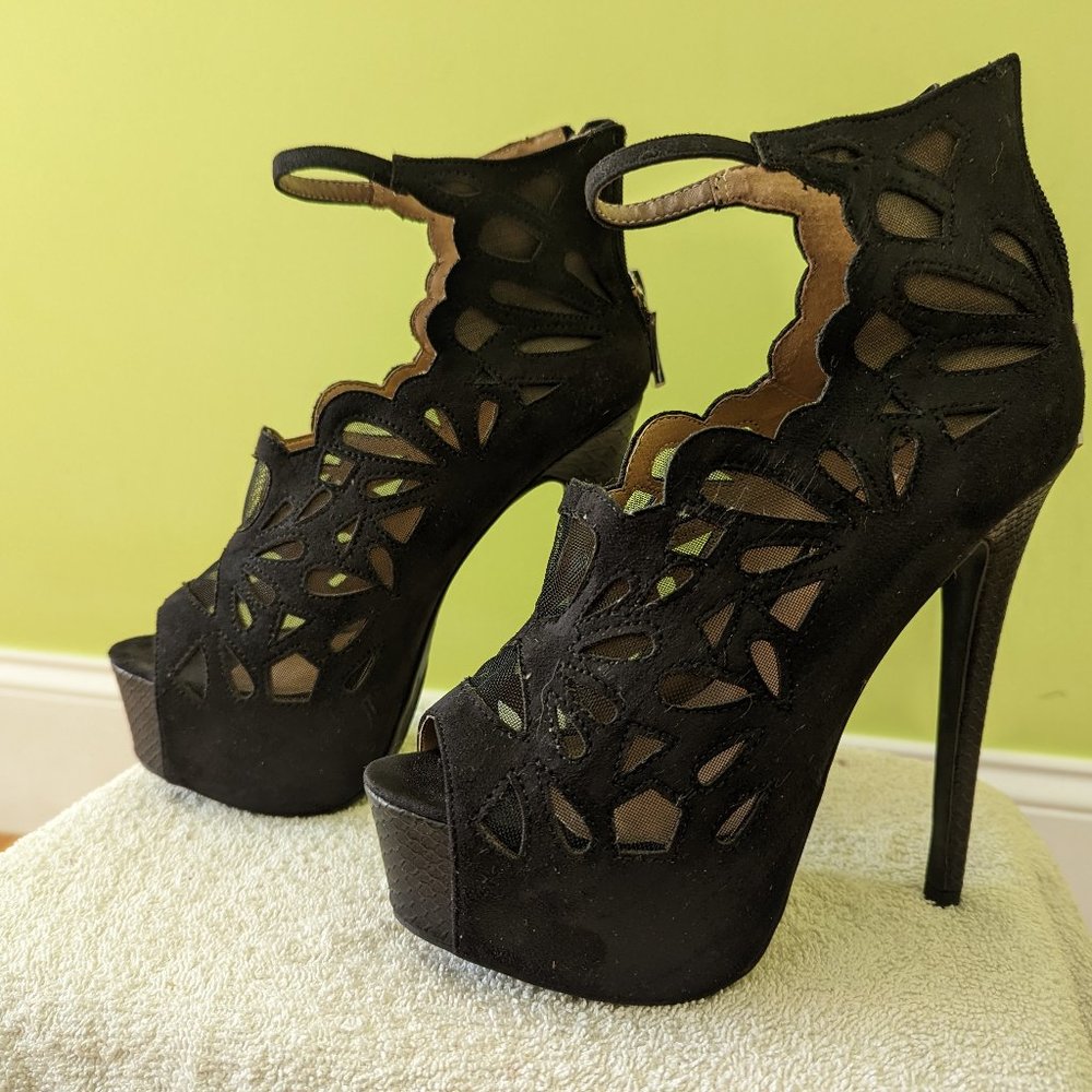 Gorgeous Suede Net Cut Out High Heels BEBE sz 6 Black